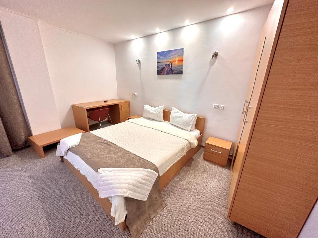Hotel Riga 아라드 외부 사진