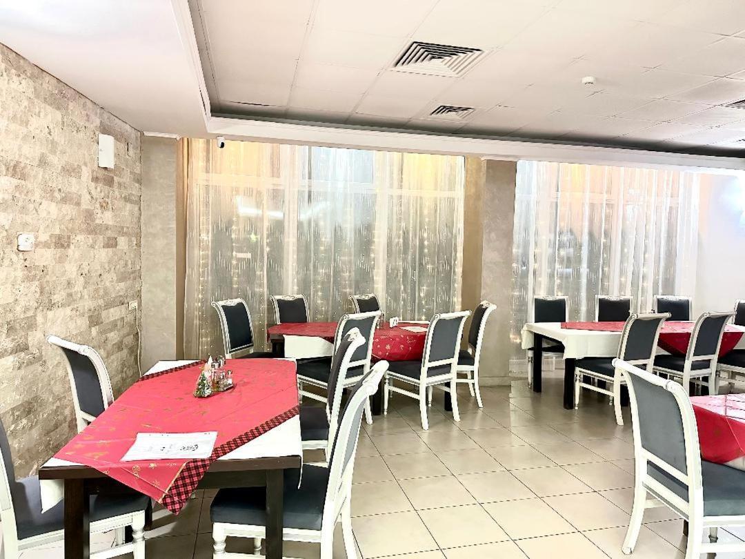 Hotel Riga 아라드 외부 사진